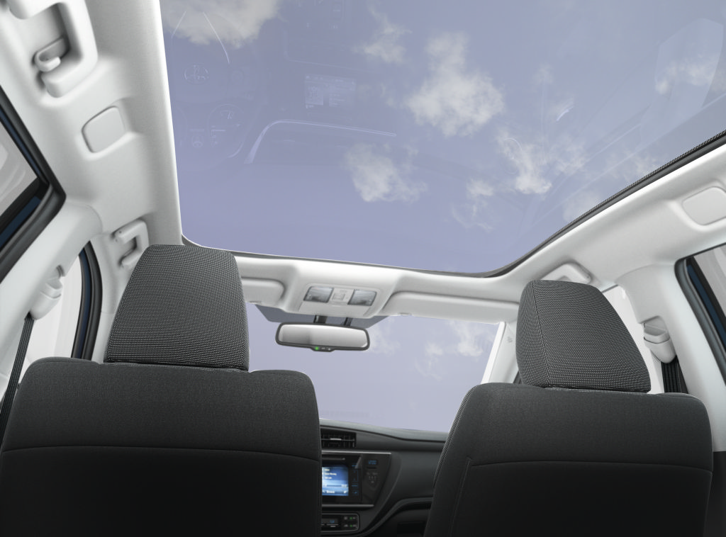 TOYOTA Auris TS